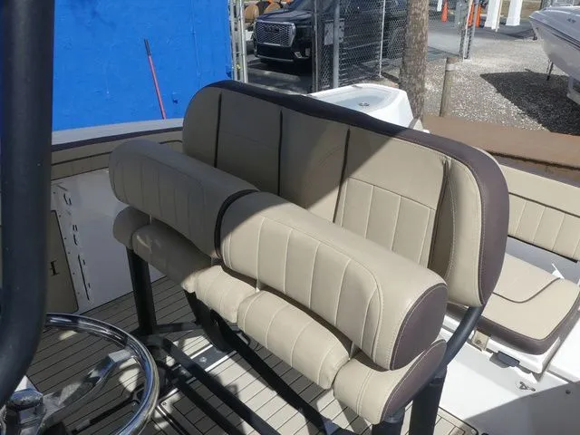 Slide: The Image of Yamaha 255 FSH Sport E 2023 - 15