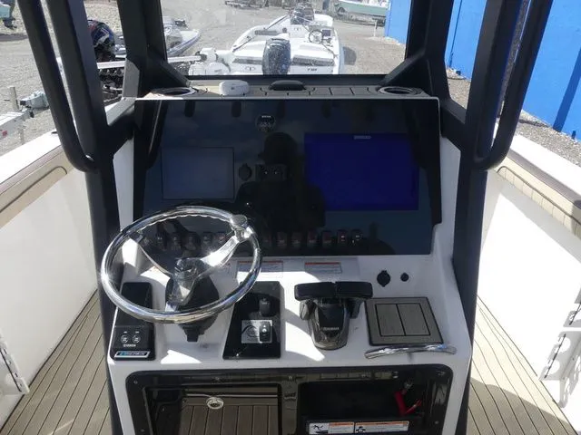 Slide: The Image of Yamaha 255 FSH Sport E 2023 - 16