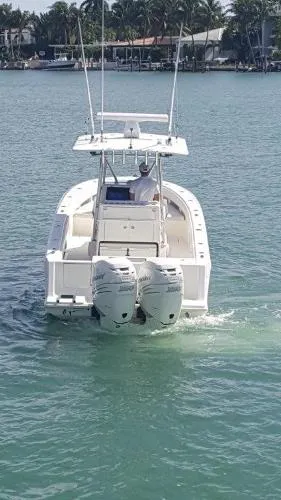 Slide: The Image of SeaVee 320Z 2016 - 2