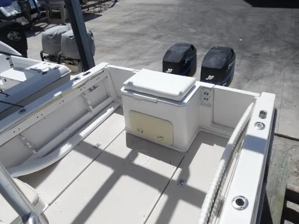 Slide: The Image of Robalo 2440 Walkaround 1994 - 10