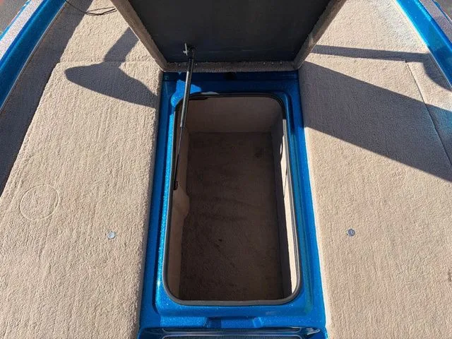 Slide: The Image of Champion DCX 187 Elite 1999 - 18