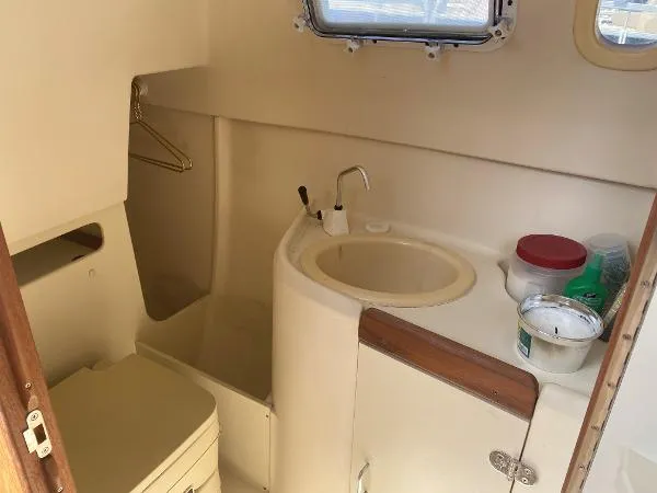 Slide: The Image of Hunter 260 Sloop 2001 - 10