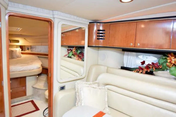 Slide: The Image of Sea Ray 460 Sundancer 2002 - 9