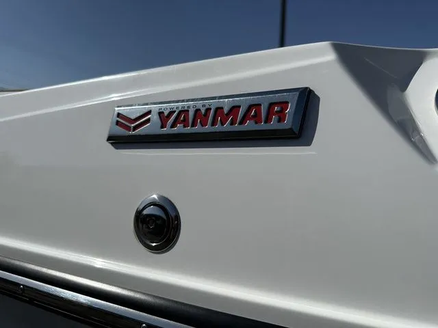 Slide: The Image of Nautique Super Air Nautique G23 2023 - 13