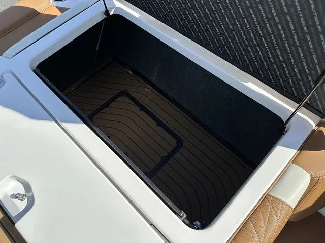 Slide: The Image of Nautique Super Air Nautique G23 2023 - 25