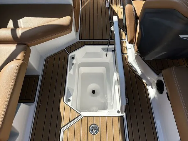 Slide: The Image of Nautique Super Air Nautique G23 2023 - 32