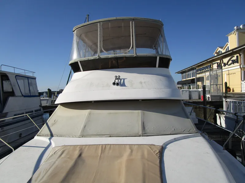 Slide: The Image of Silverton 422 Motor Yacht 1999 - 3