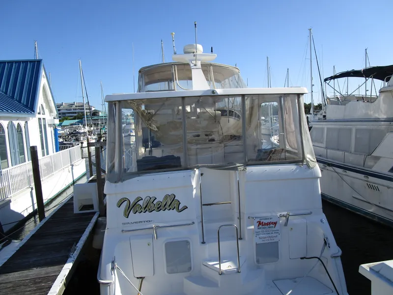 Slide: The Image of Silverton 422 Motor Yacht 1999 - 4