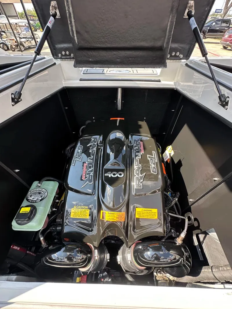 Slide: The Image of Tigé 23RZX 2021 - 28