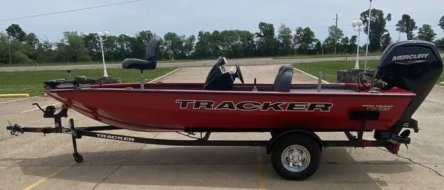 The Image of Tracker Pro Team 175 TXW 2026 - 1