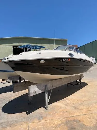 Slide: The Image of Stingray 214 LR 2016 - 0