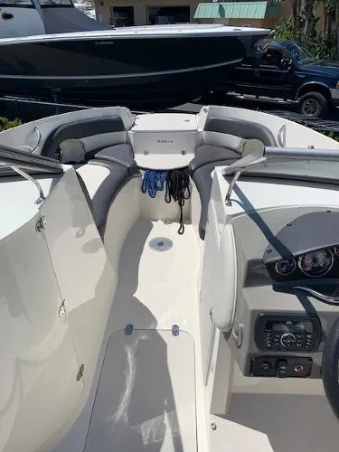 Slide: The Image of Stingray 214 LR 2016 - 9