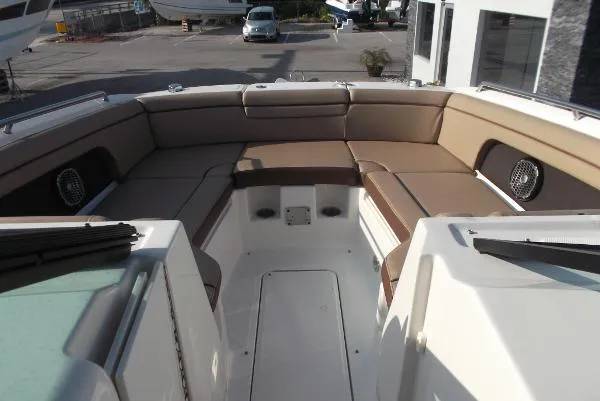 Slide: The Image of Sea Ray 290 SDX SUNDECK 2017 - 10