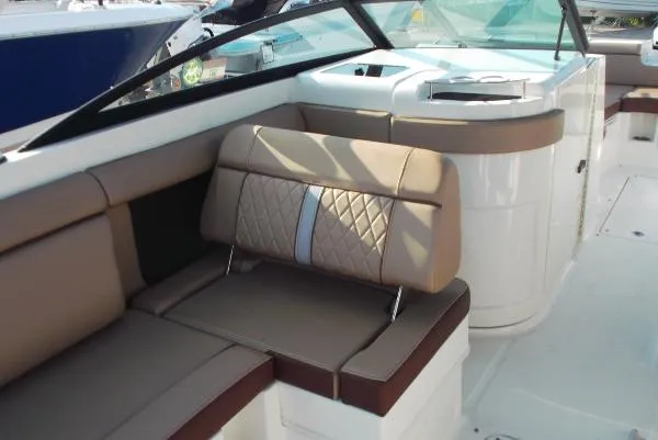 Slide: The Image of Sea Ray 290 SDX SUNDECK 2017 - 8