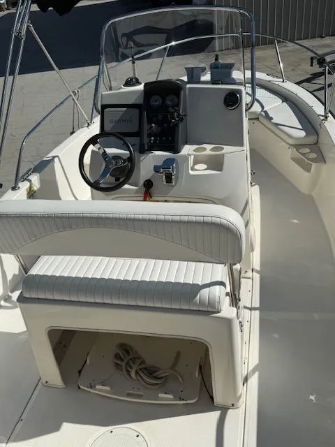 Slide: The Image of Interior view of a 2008 Boston Whaler 200 Dauntless boat. - 7