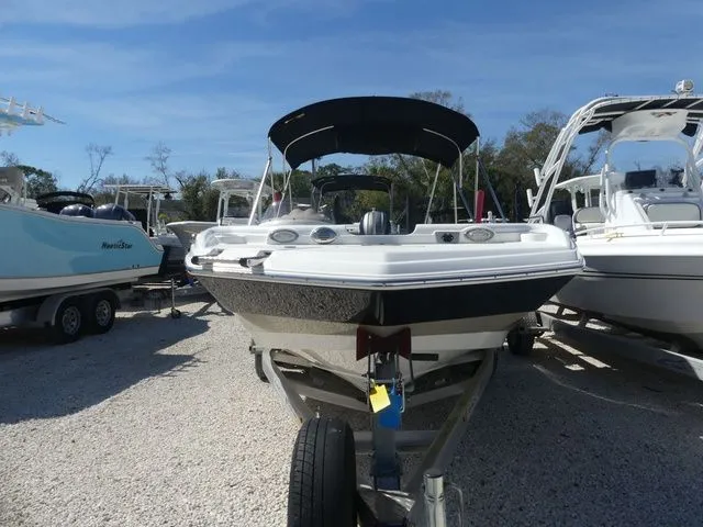 Slide: The Image of NauticStar 203 SC 2020 - 3