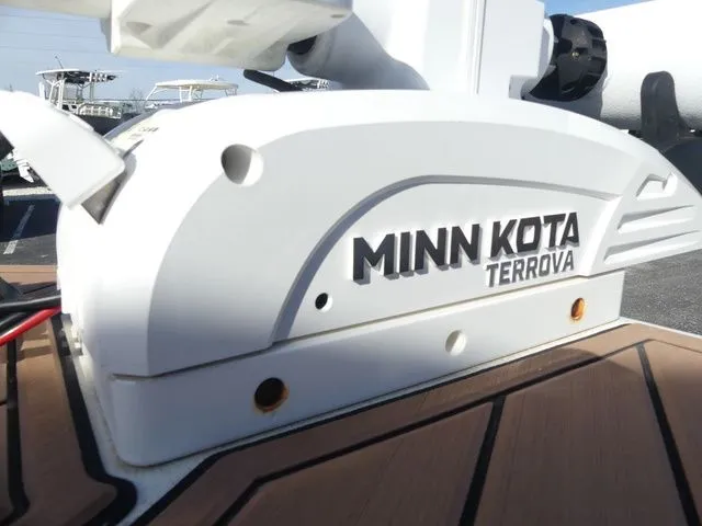 Slide: The Image of NauticStar 211 Hybrid 2020 - 16