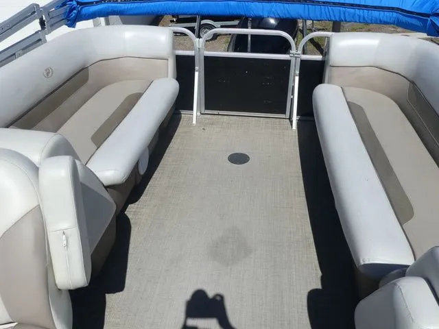 Slide: The Image of Princecraft Vectra 25 2018 - 12