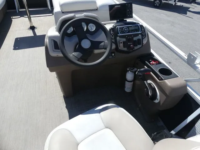 Slide: The Image of Princecraft Vectra 25 2018 - 8