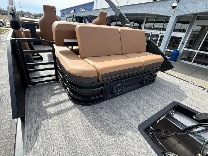 Slide: The Image of Bennington 23 MCSB Luxe 2026 - 11