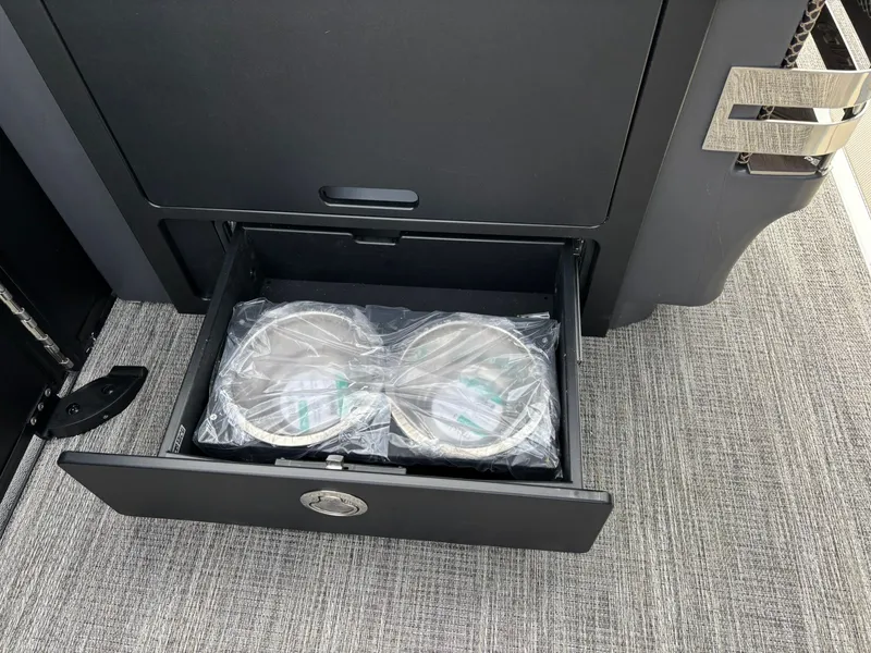 Slide: The Image of Bennington 23 MCSB Luxe 2026 - 27