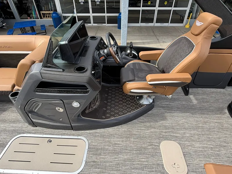 Slide: The Image of Bennington 23 MCSB Luxe 2026 - 28