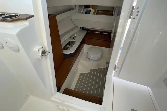 Slide: The Image of Tiara 34 LX 2026 - 16