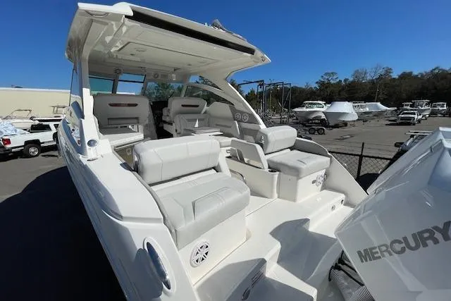 Slide: The Image of Tiara 34 LX 2026 - 4