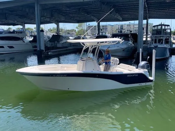 Slide: The Image of Sea Fox 226 Commander 2014 - 2