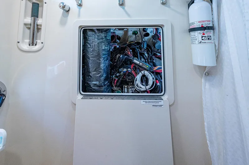 Slide: The Image of Boston Whaler 370 Outrage 2017 - 61