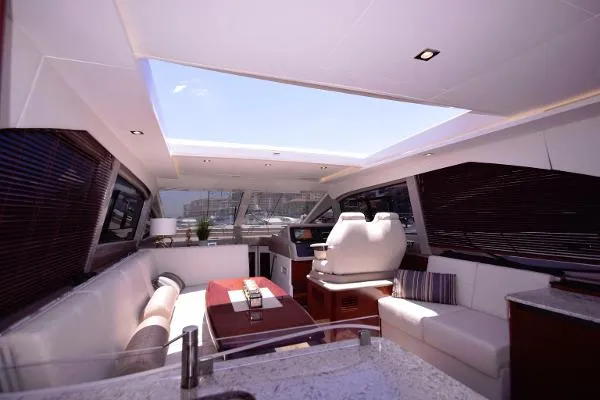 Slide: The Image of Sea Ray 460 Sundancer 2017 - 3