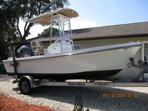 Slide: The Image of Parker Marine 1801 Center Console 2017 - 0