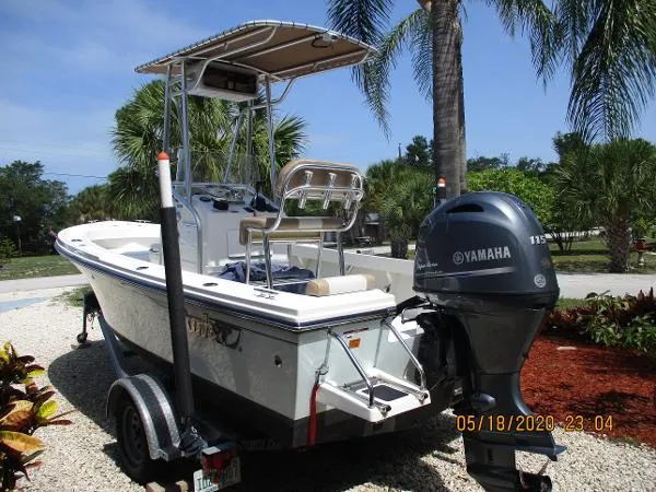 Slide: The Image of Parker Marine 1801 Center Console 2017 - 3