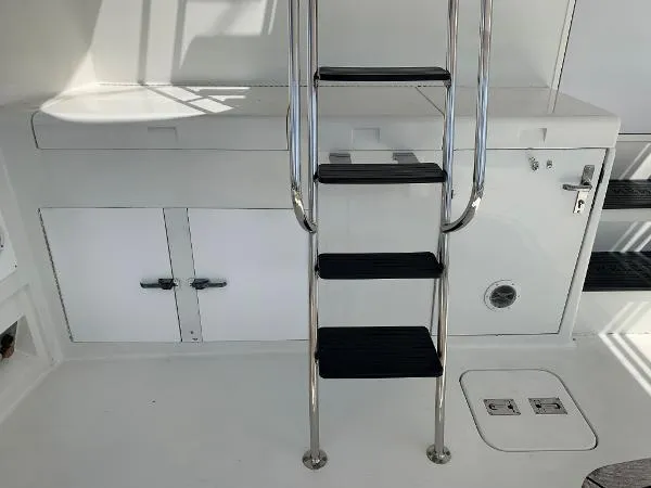 Slide: The Image of Hatteras 65 Convertible Enclosed Bridge 1993 - 11