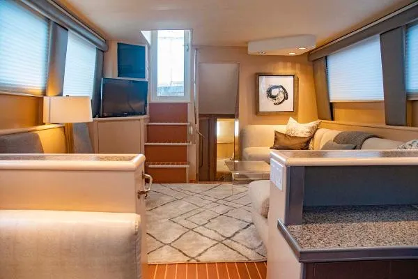 Slide: The Image of Hatteras 52 Cockpit Motor Yacht 1994 - 5