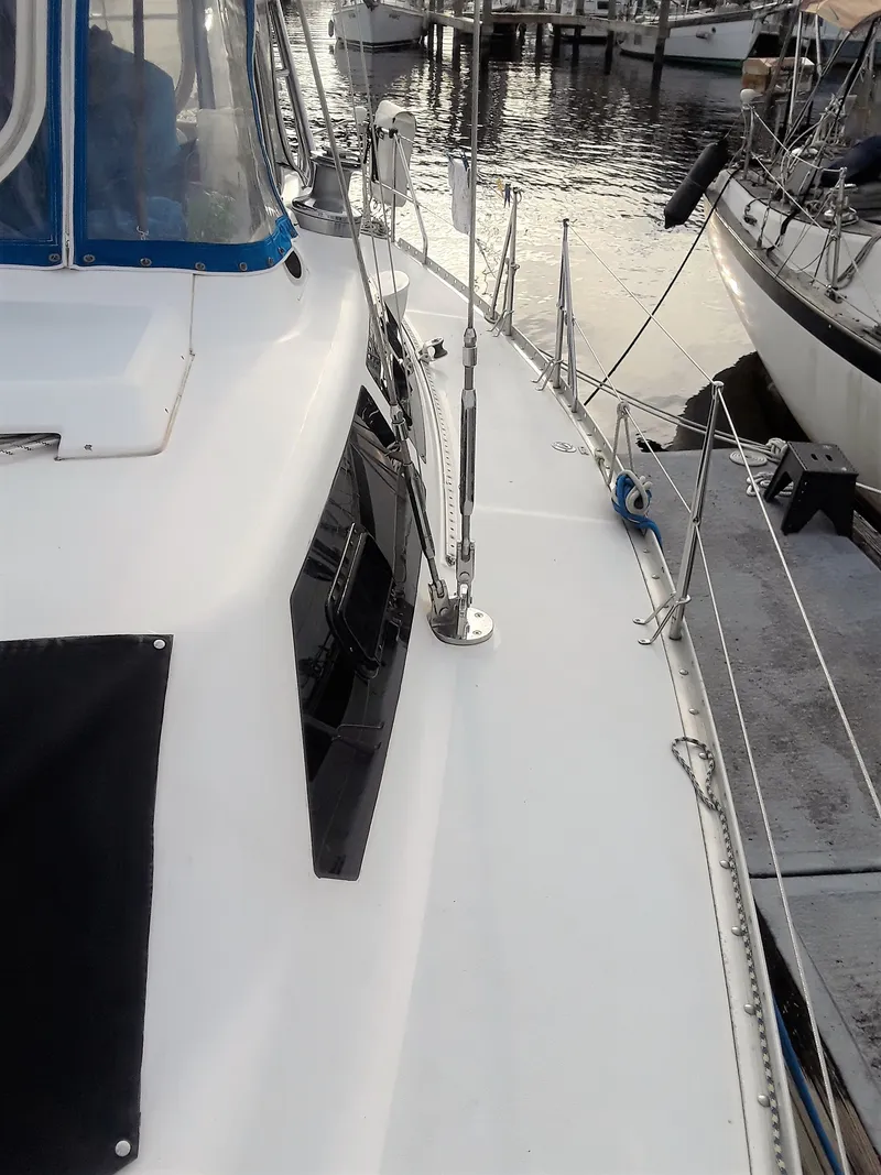 Slide: The Image of Hunter Passage 1992 - 7
