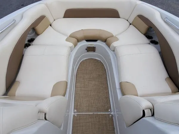 Slide: The Image of Crownline Boats E6 2013 - 7
