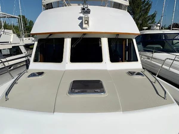 Slide: The Image of Sabre Sabreline 47 Motor Yacht 2003 - 6