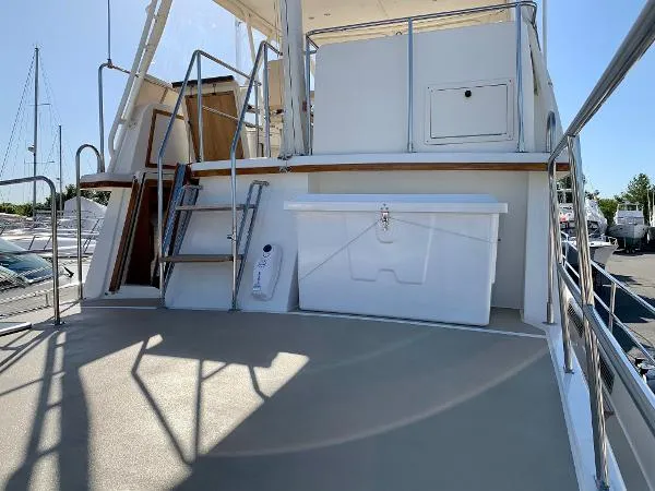 Slide: The Image of Sabre Sabreline 47 Motor Yacht 2003 - 7
