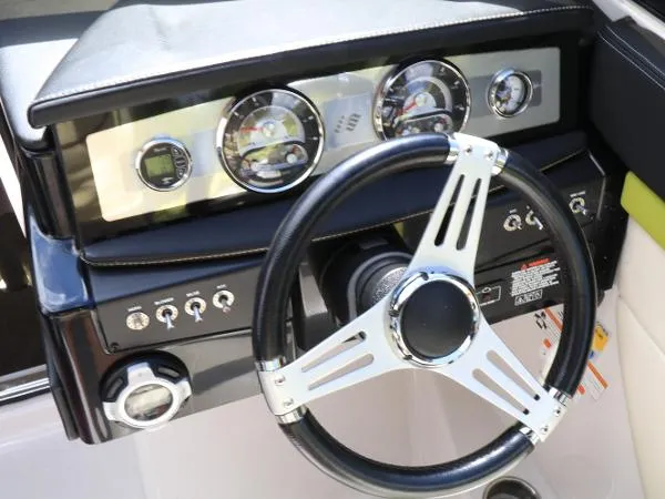 Slide: The Image of Four Winns S265RS 2013 - 9