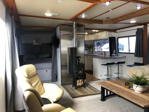 Slide: The Image of Carri-Craft 570 Pilothouse 1972 - 10