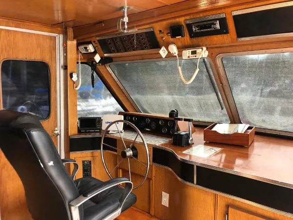 Slide: The Image of Carri-Craft 570 Pilothouse 1972 - 2