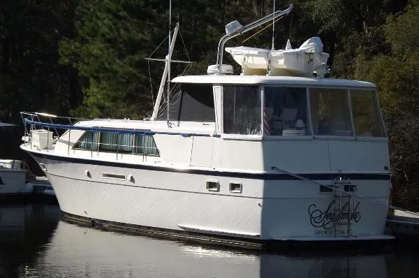 Slide: The Image of Hatteras 43 Double Cabin Motoryacht 1977 - 0