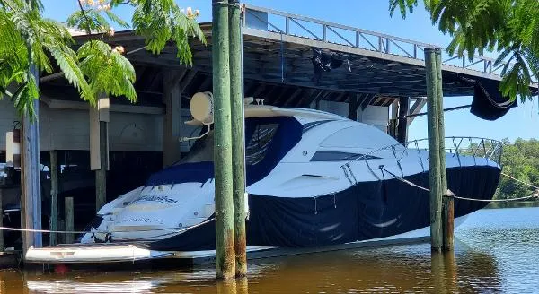 Slide: The Image of Sunseeker Predator 55 2007 - 1