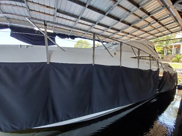 Slide: The Image of Sunseeker Predator 55 2007 - 7