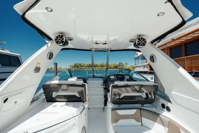 Slide: The Image of Monterey 335 Sport Yacht 2016 - 13