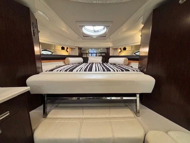 Slide: The Image of Monterey 335 Sport Yacht 2016 - 5