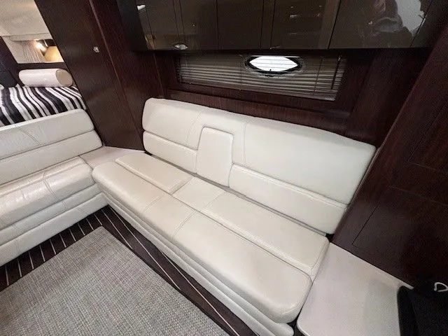 Slide: The Image of Monterey 335 Sport Yacht 2016 - 9