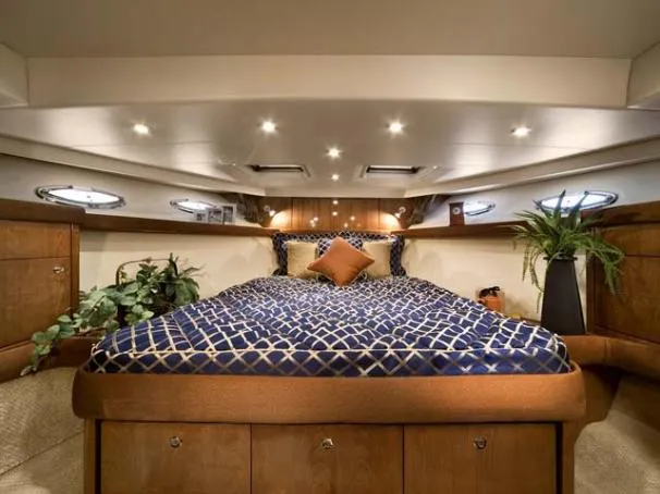 Slide: The Image of Meridian 490 Pilothouse 2008 - 3