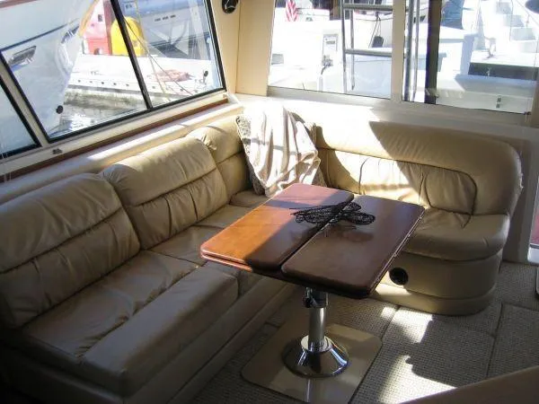 Slide: The Image of Meridian 490 Pilothouse 2008 - 7